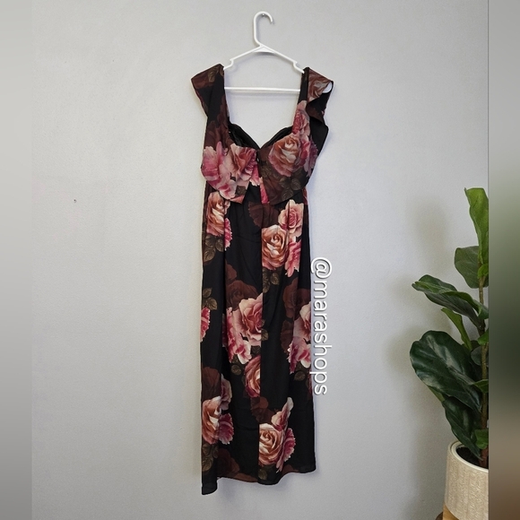 City Chic Seduction Floral Cold Shoulder Dress - Picture 5 of 6